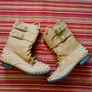 NWOT Wet Seal Womens Spiked Boots